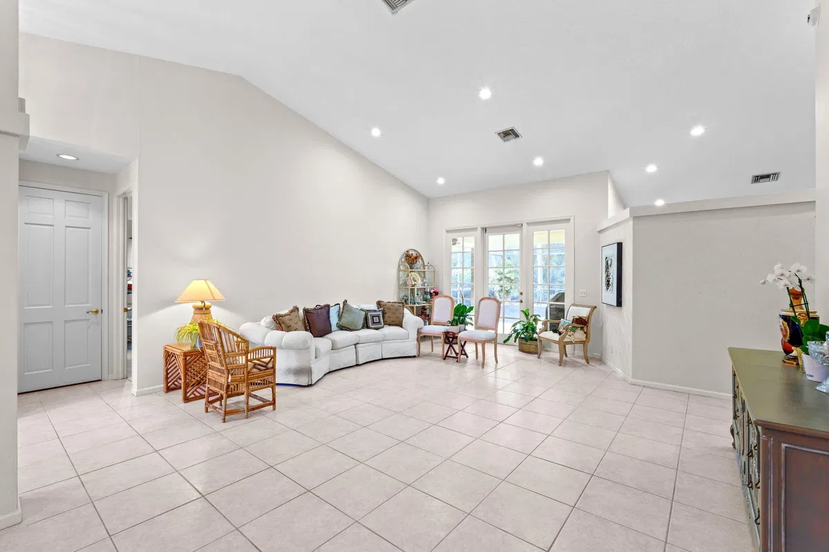 Residence photo 10