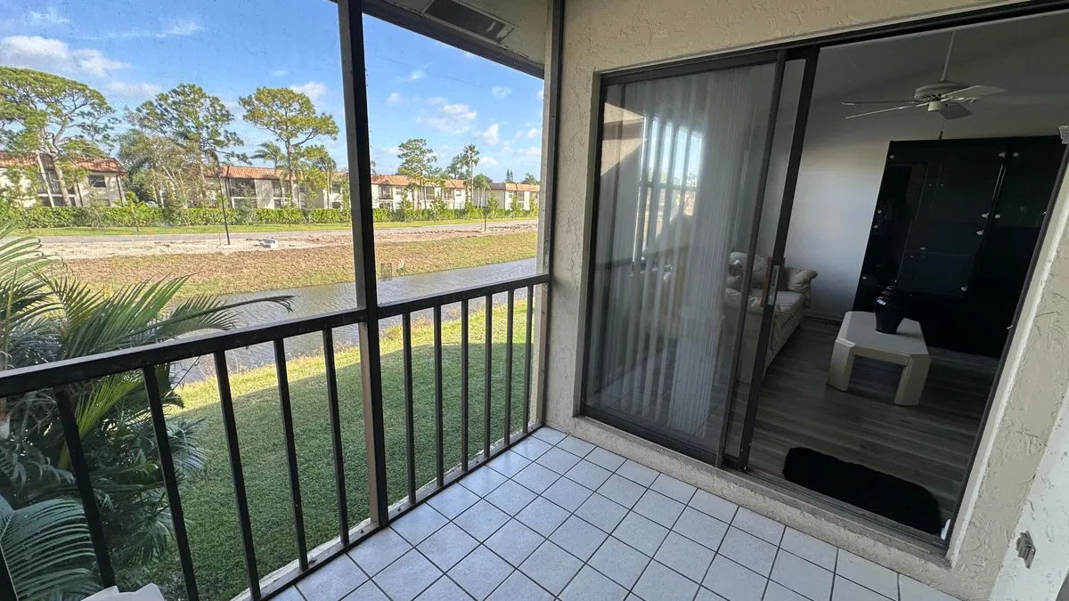 Unit 205 photo 19