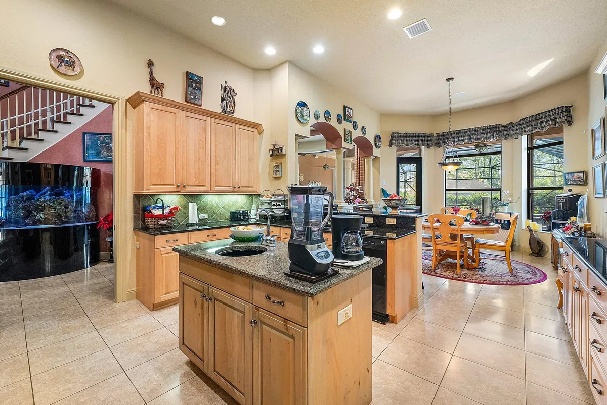 Residence photo 22