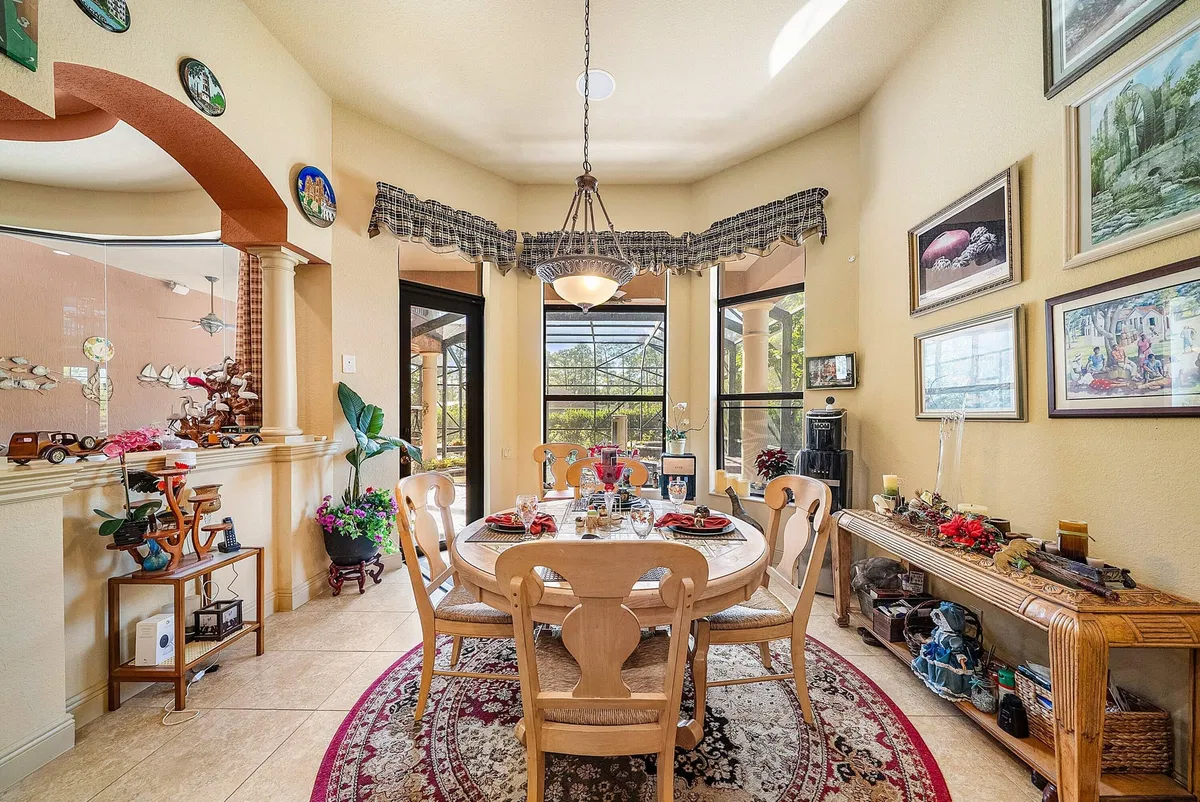 Residence photo 25