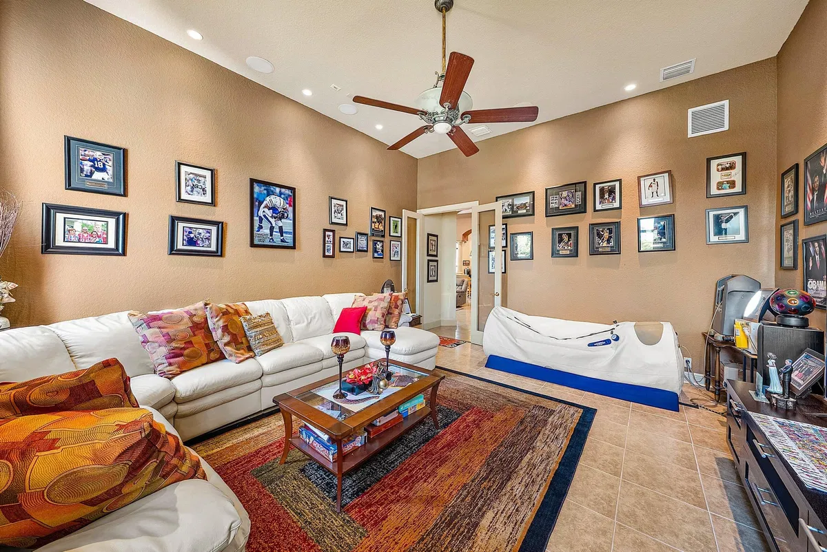 Residence photo 28