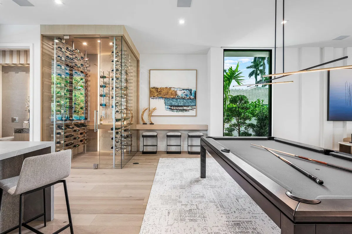 Royal Palm Yacht and Country Club Residence photo 40