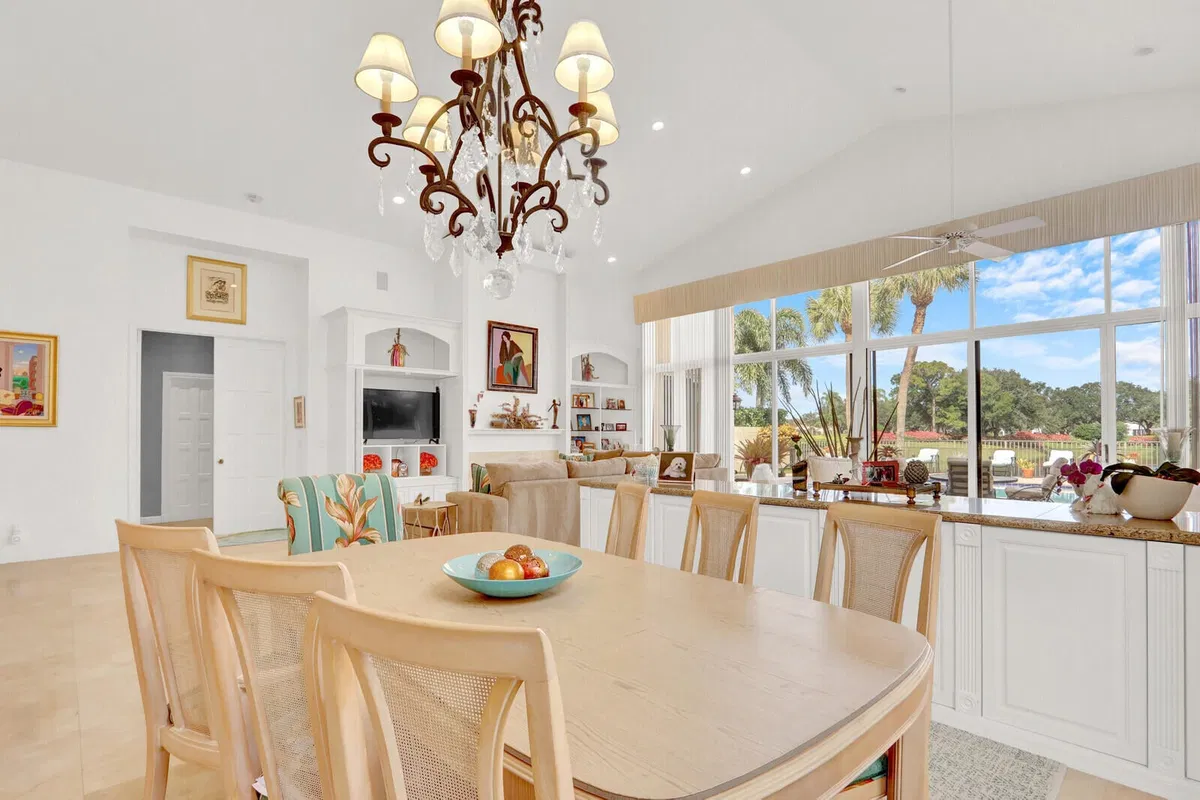 Frenchman's Creek Residence photo 16