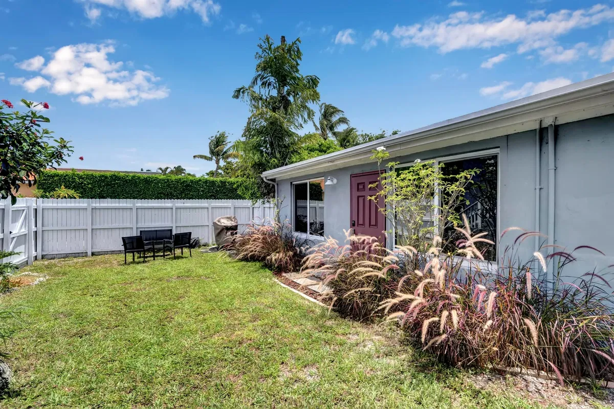SoSo West Palm Beach Residence photo 22