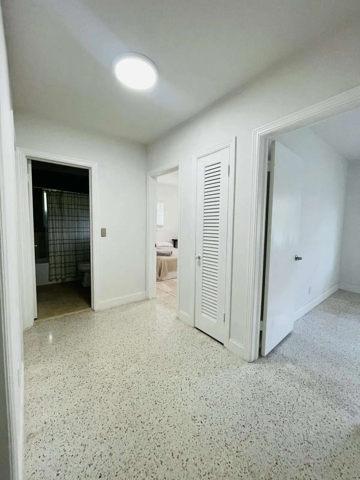 Residence photo 31