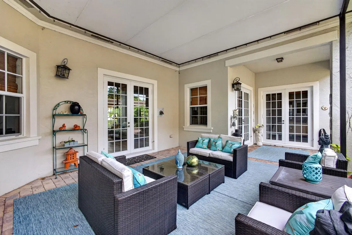 Canterbury Place Residence photo 34