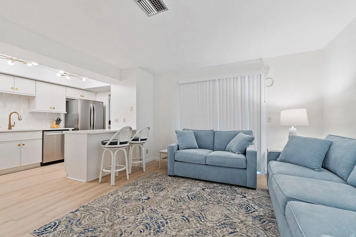 Residence photo 7