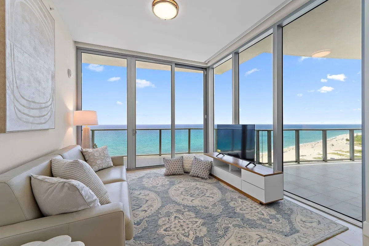 Amrit Ocean Resort & Residences Unit H1804 photo 10