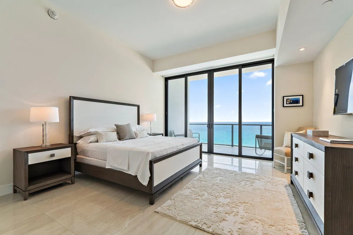 Amrit Ocean Resort & Residences Unit H1804 photo 16