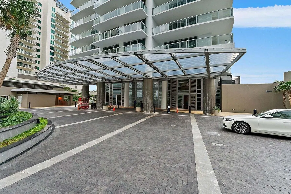 Amrit Ocean Resort & Residences Unit H1804 photo 43