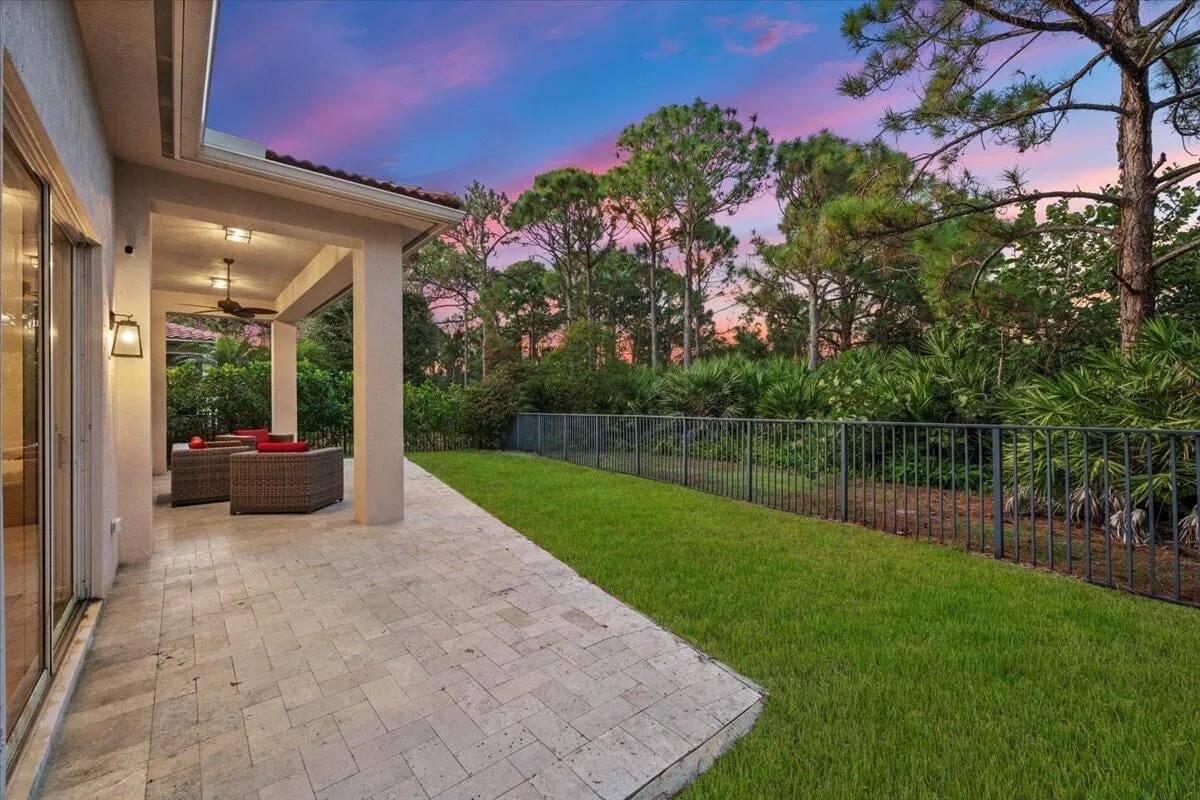 Evergrene Palm Beach Gardens Residence
