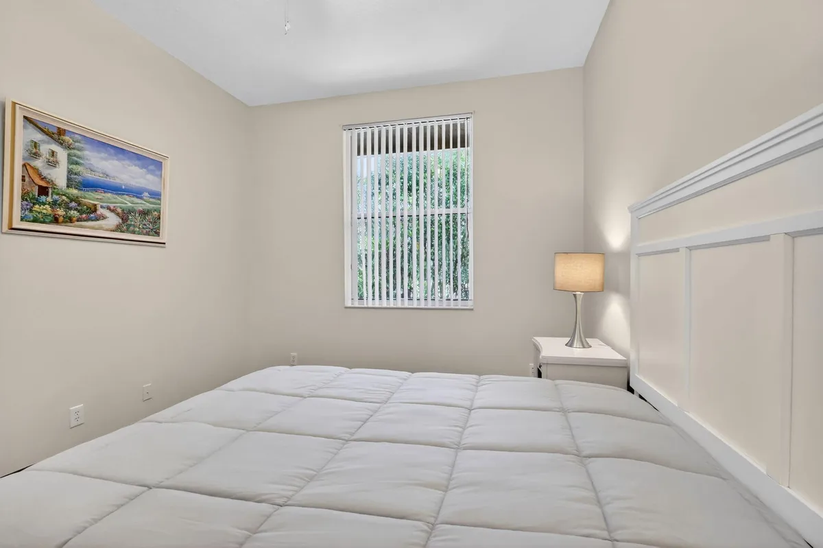 Residence photo 37