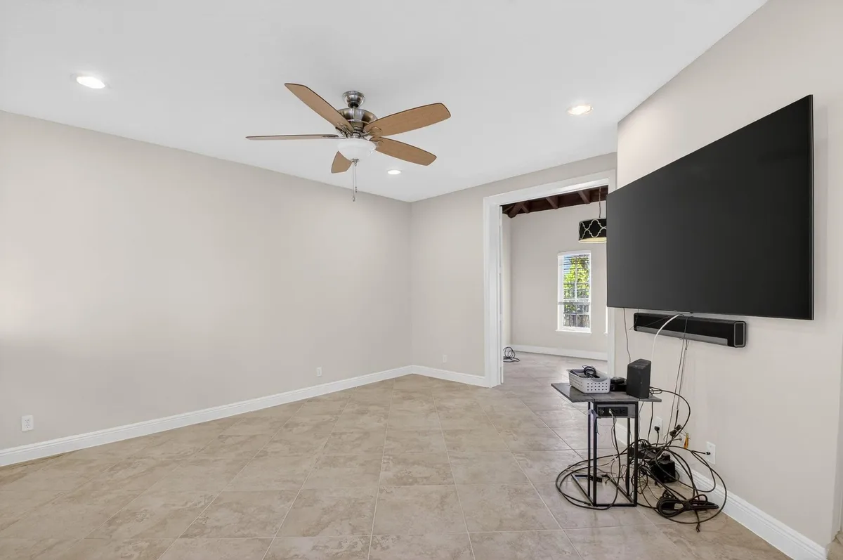 Palm Trail Delray Beach Residence photo 10