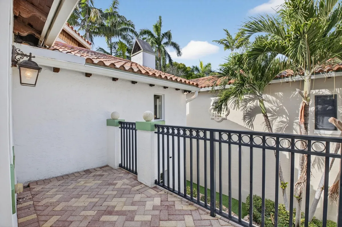 Palm Trail Delray Beach Residence photo 37