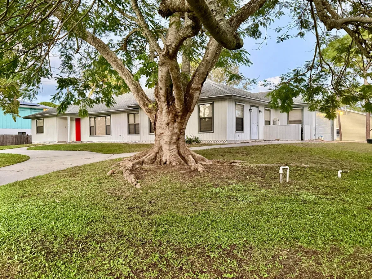 Residence photo 34
