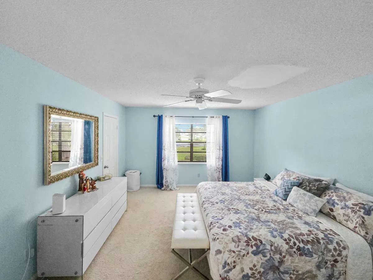 Unit 35b photo 10