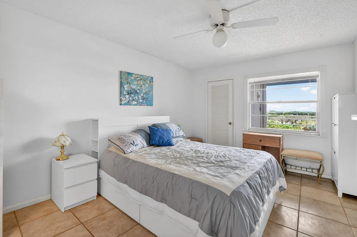 Residence photo 13