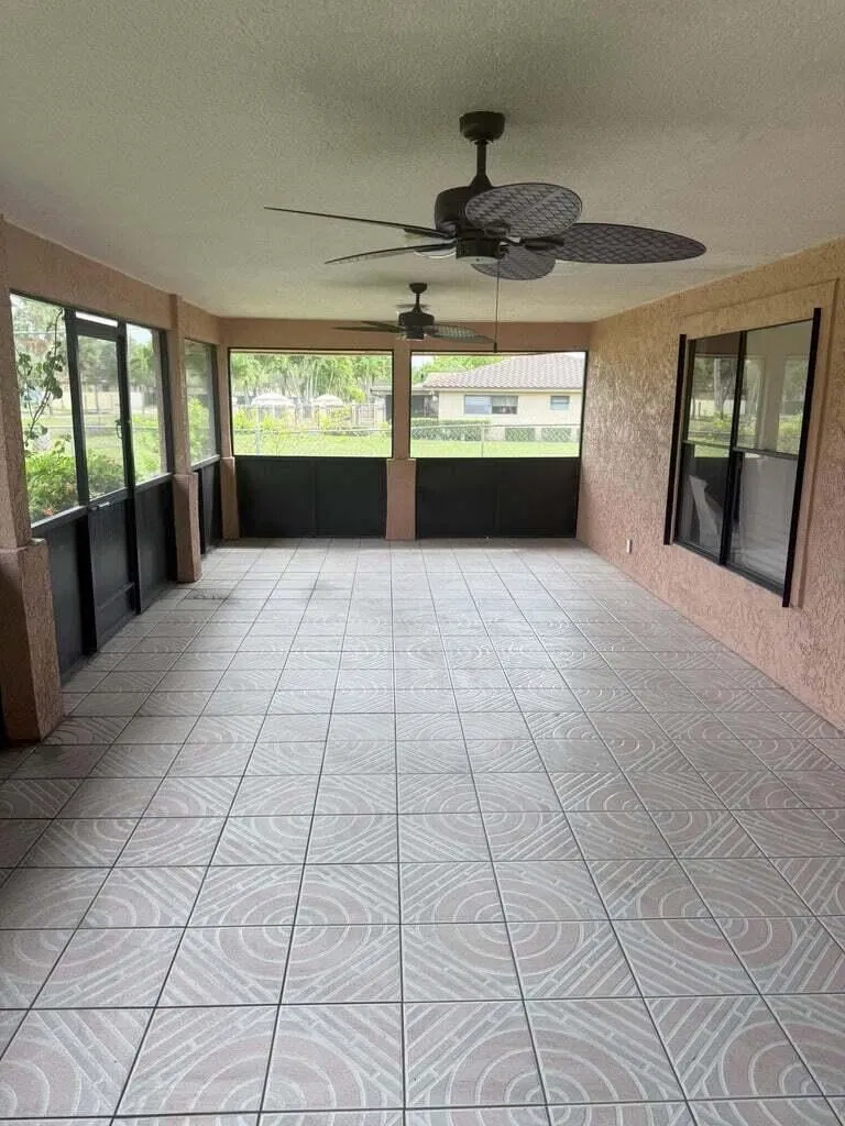 West Palm Beach Residence photo 22