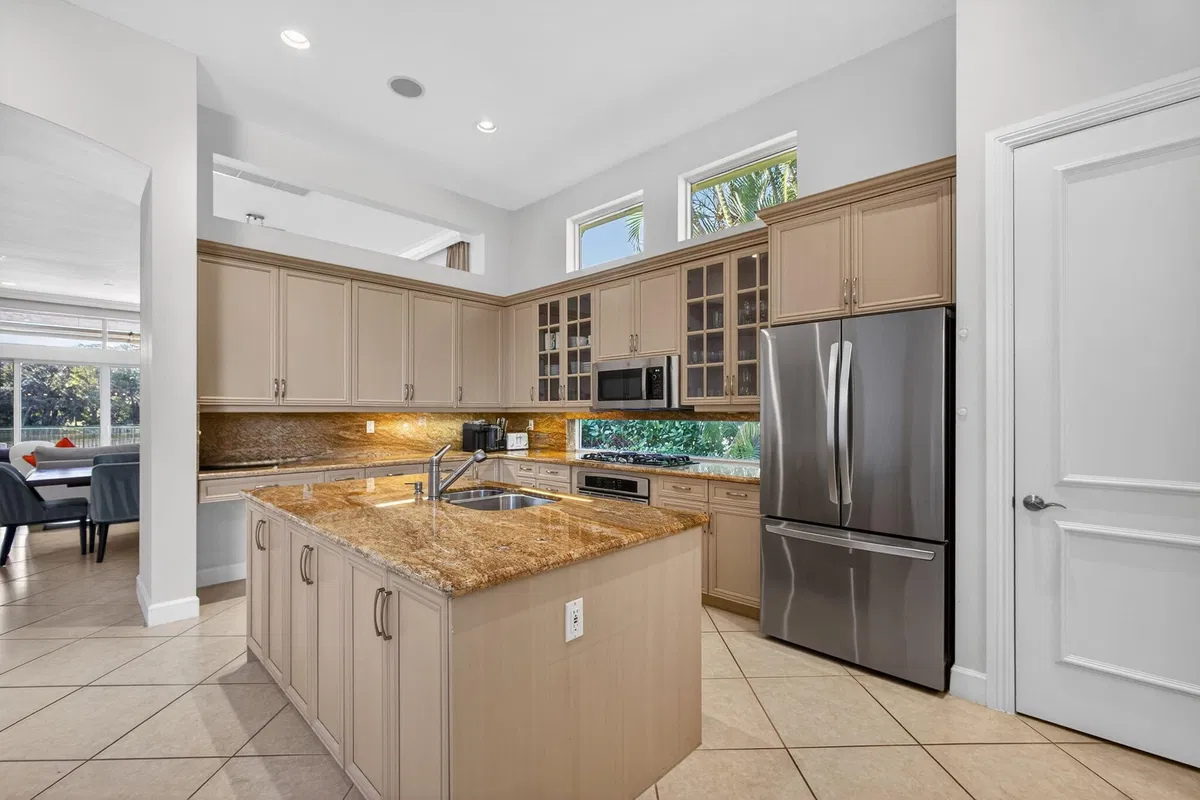 Mirasol Country Club Residence photo 28