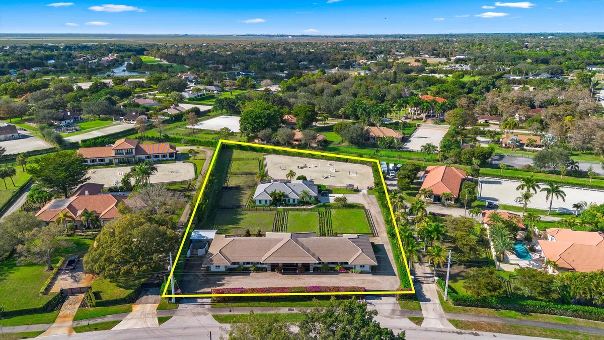 Paddock Park Residence