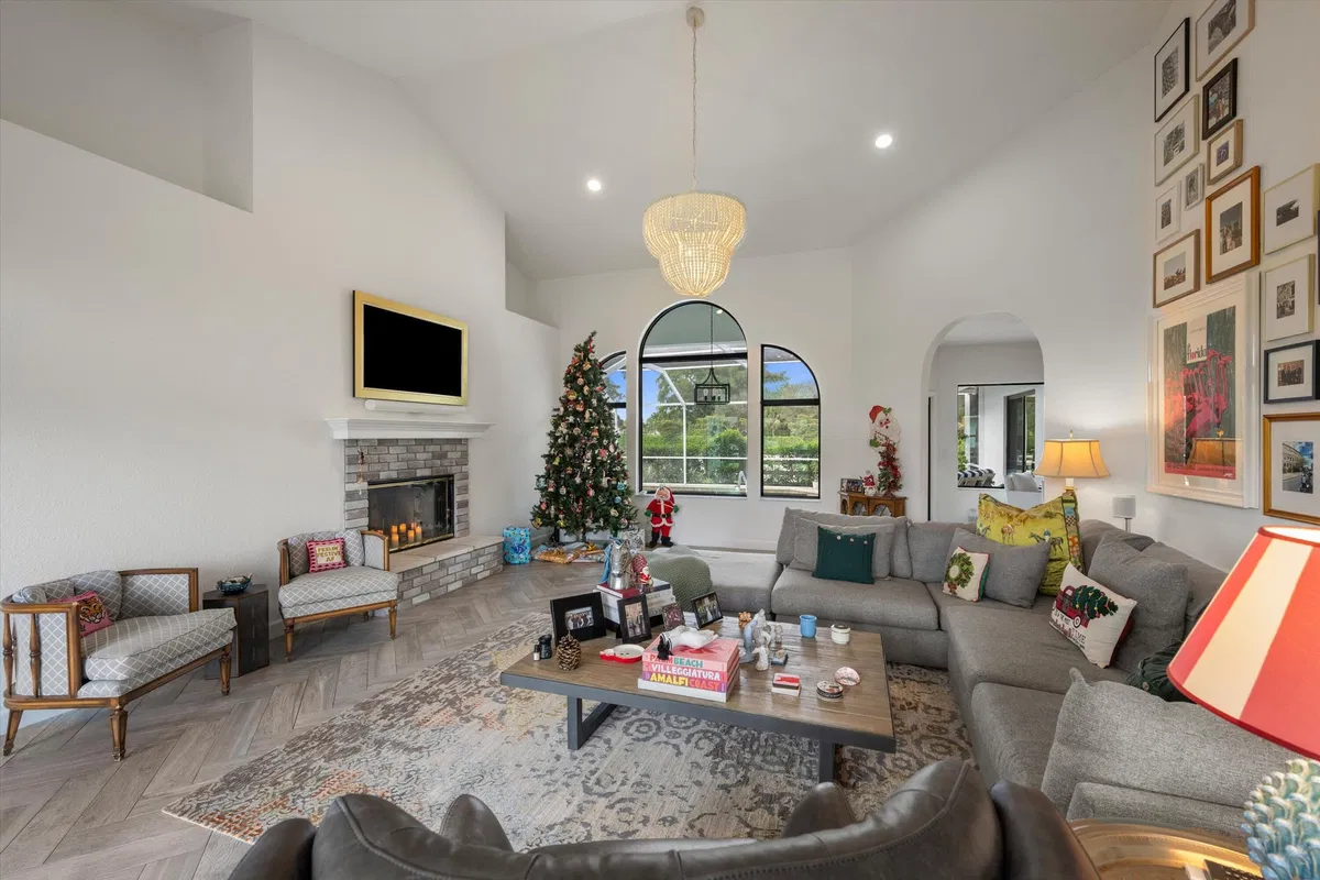 Paddock Park Residence photo 55