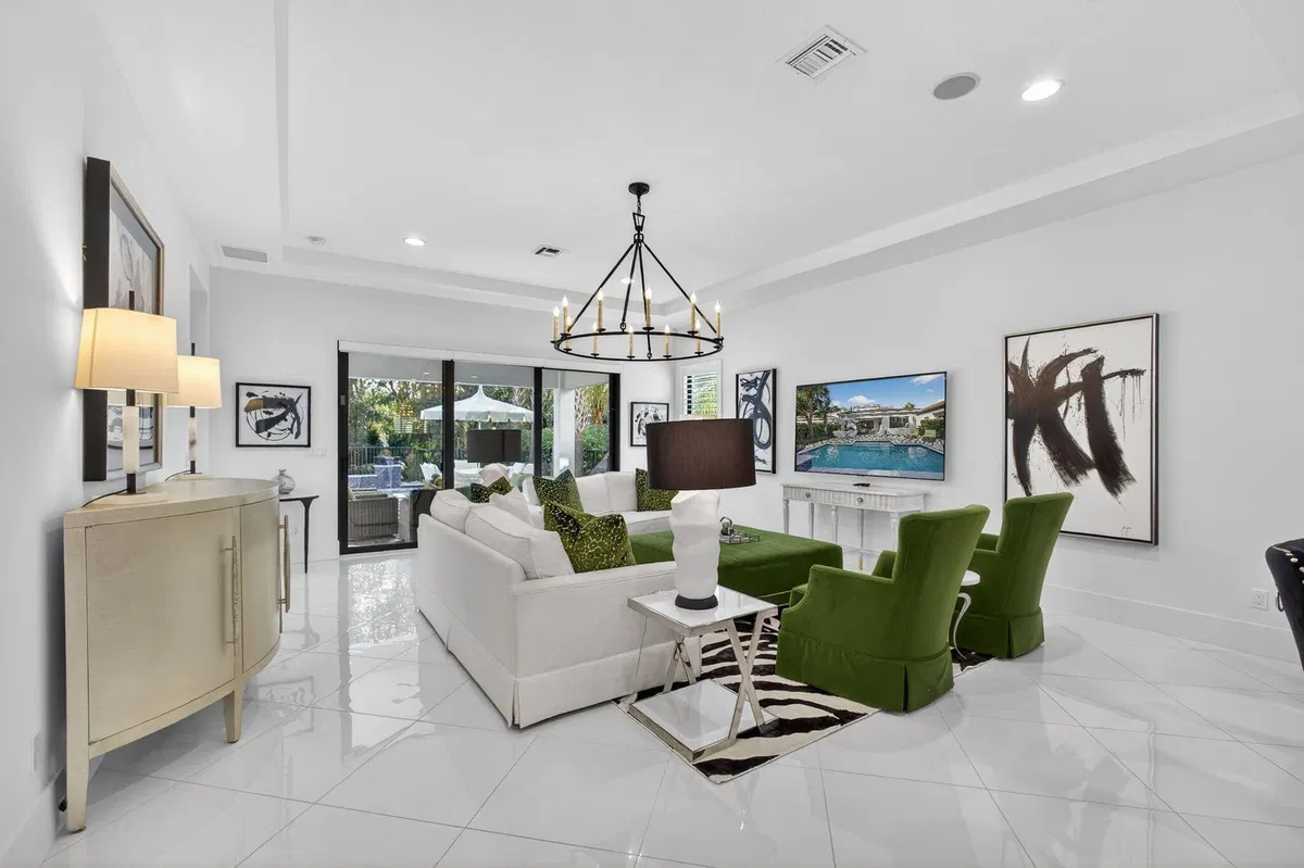Artistry Palm Beach Gardens Residence