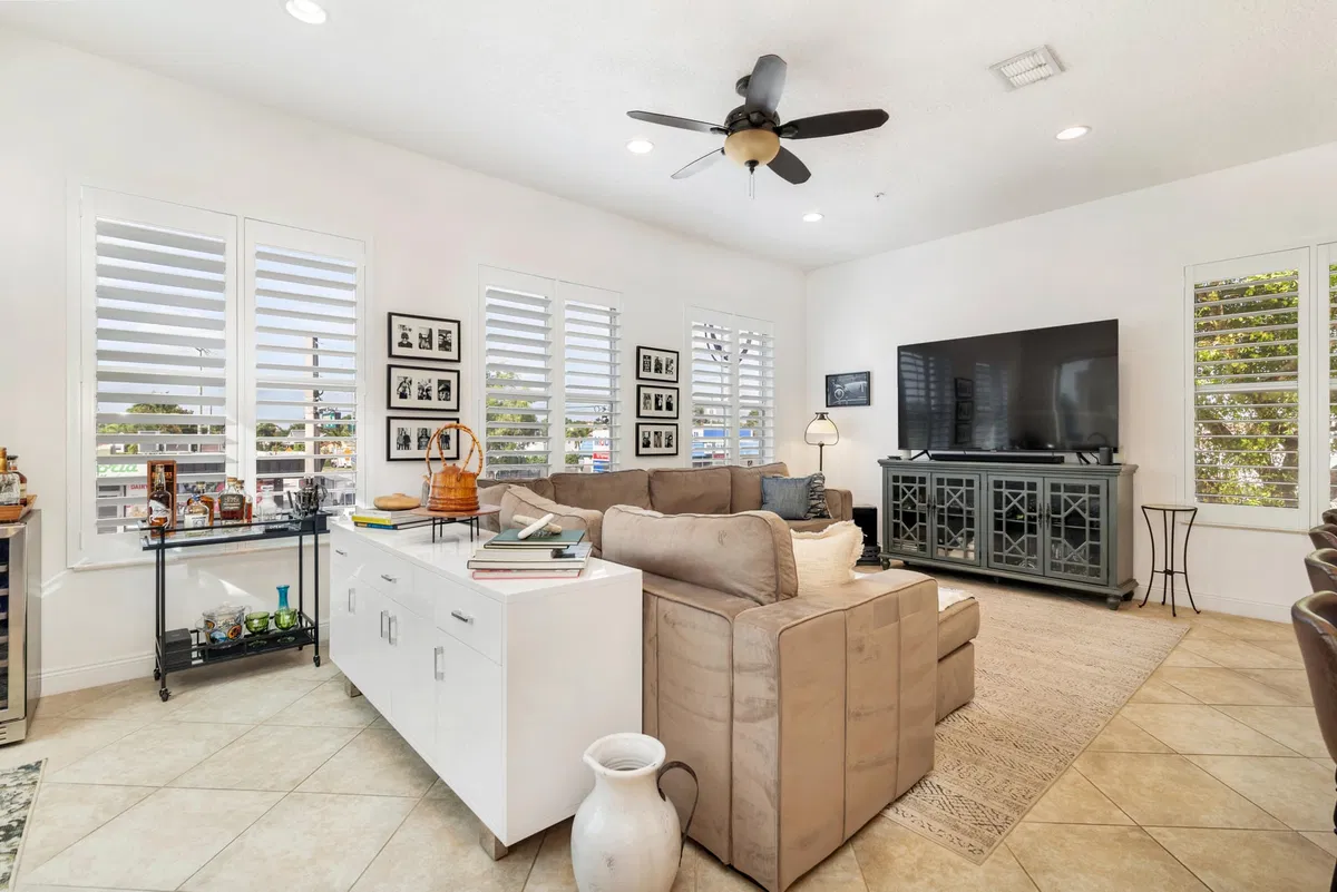 Villas on Antique Row Unit 200 photo 4