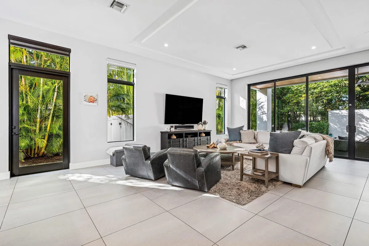 Palm Trail Delray Beach Residence photo 4