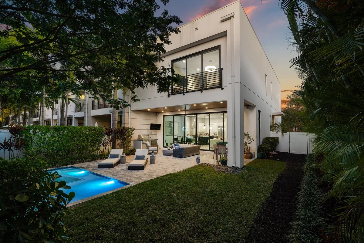 Palm Trail Delray Beach Residence photo 46