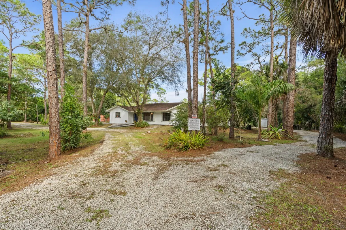 Residence photo 4