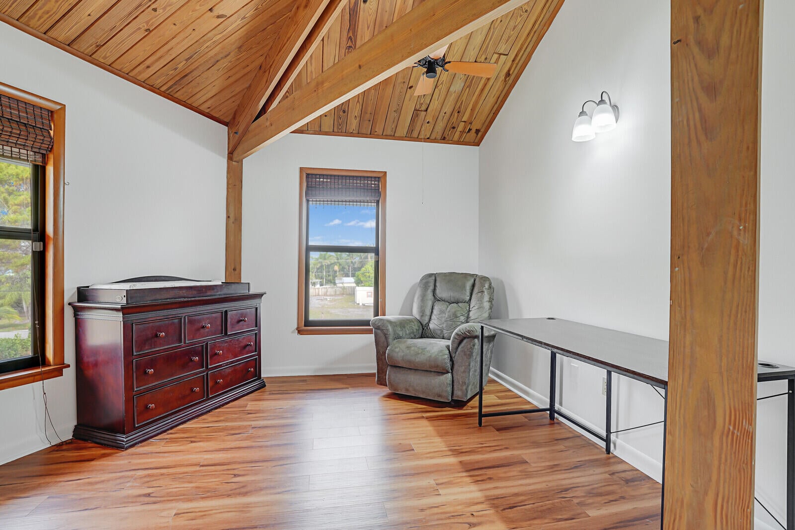 Residence photo 16