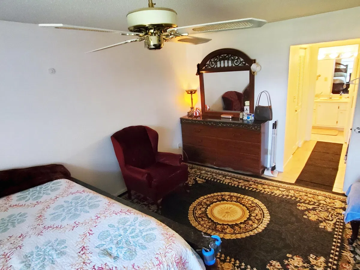 Residence photo 19
