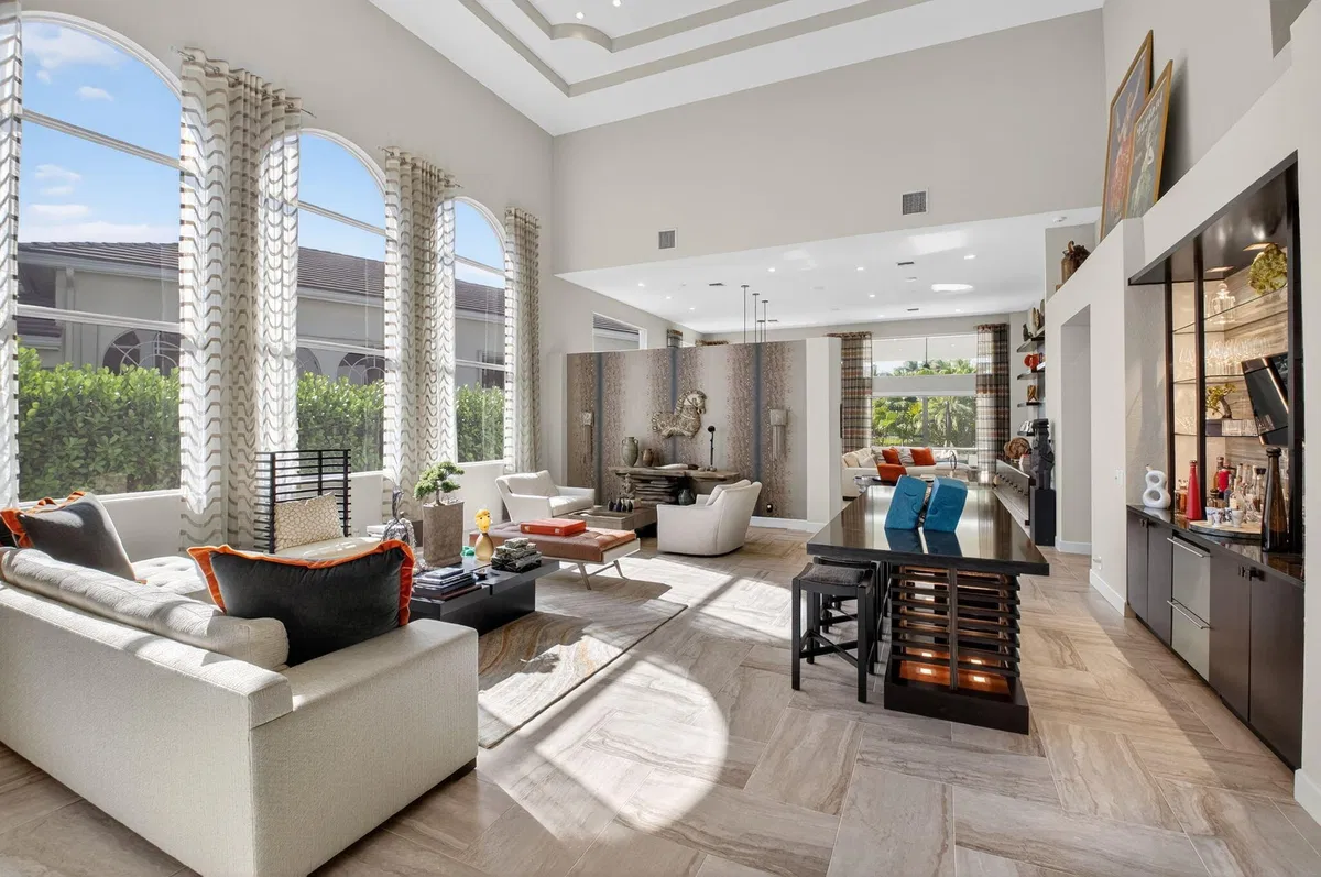 Woodfield Country Club Residence photo 49