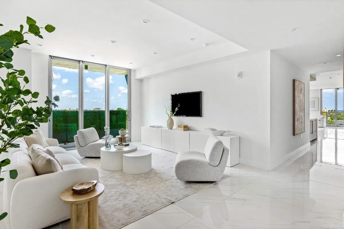 Royal Palm Residences Boca Raton Unit 601 photo 13