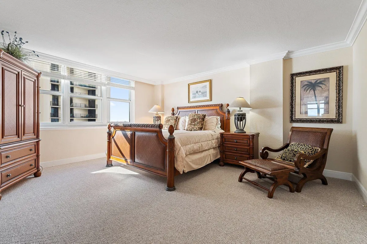 Aquarius Condominium Unit 907 photo 22