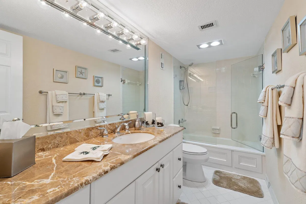 Aquarius Condominium Unit 907 photo 31