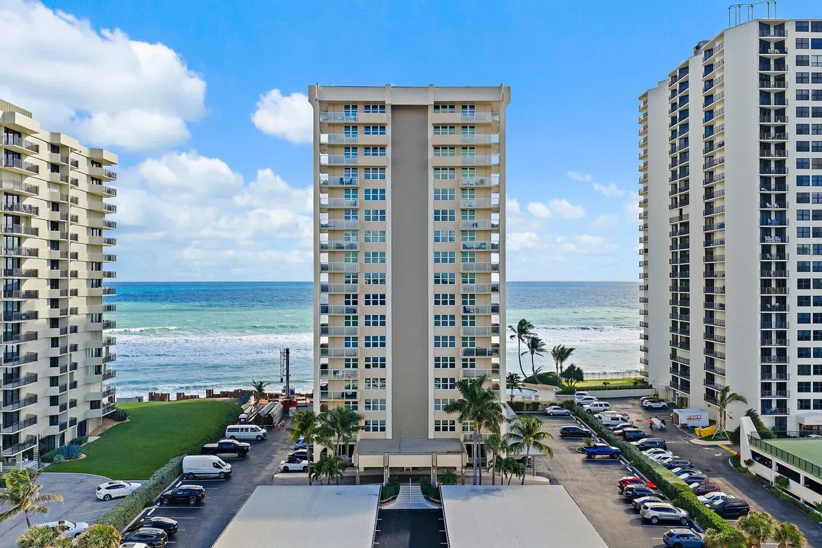 Aquarius Condominium Unit 907 photo 76