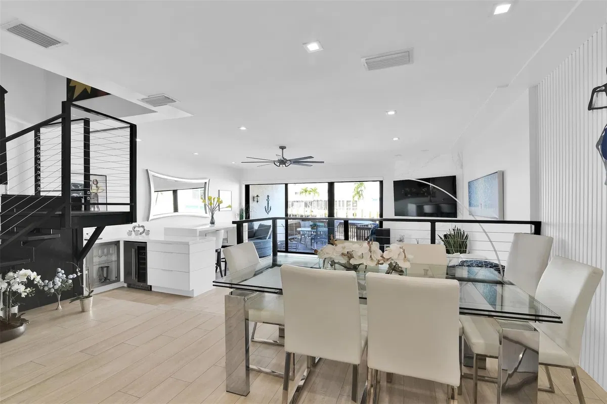 Residence photo 19