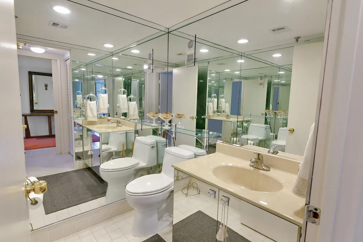 Unit 204 photo 19
