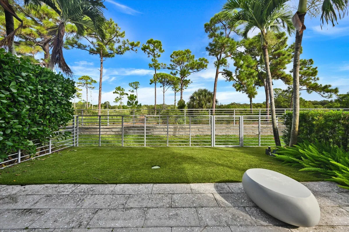 Moderne Boca Residence photo 25