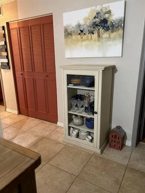 Unit 207 photo 10