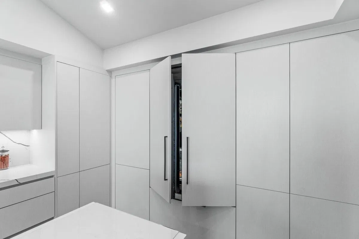 Unit 104 photo 13