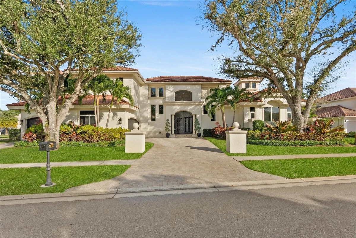 Boca Grove Residence