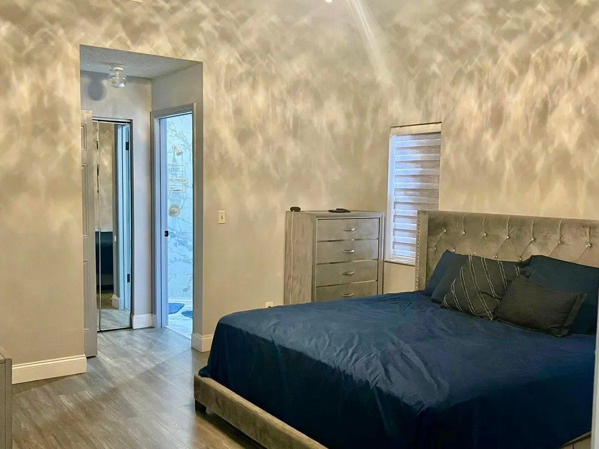 Residence photo 16