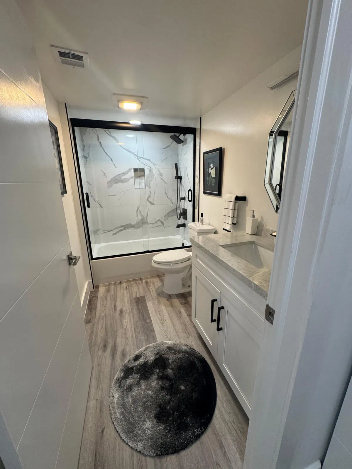  Unit 103 photo 28