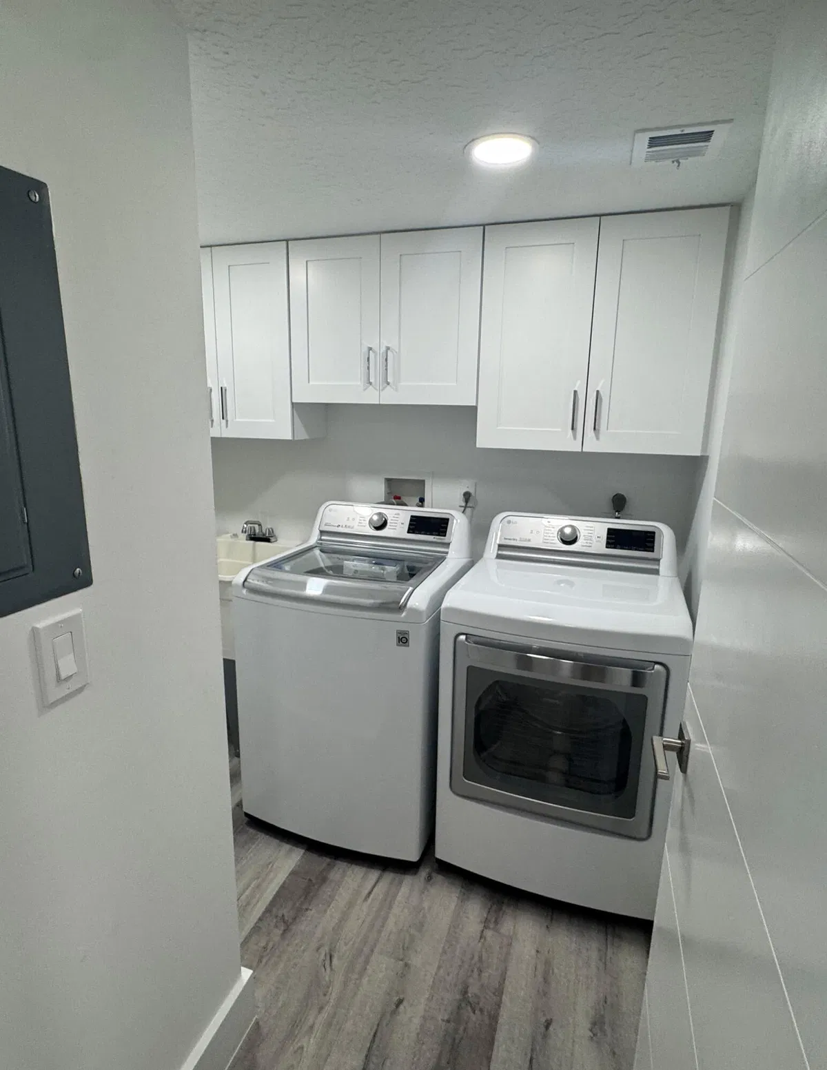 Unit 103 photo 34