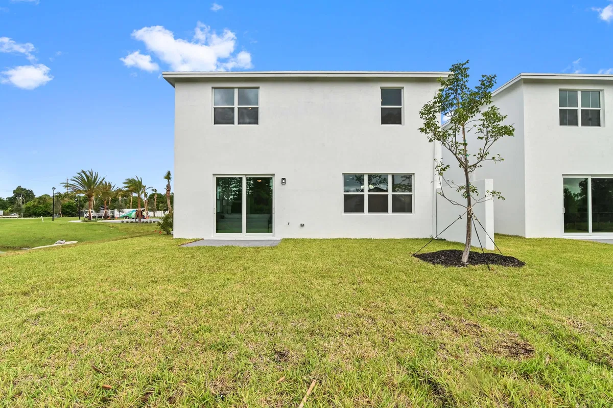 Residence photo 4