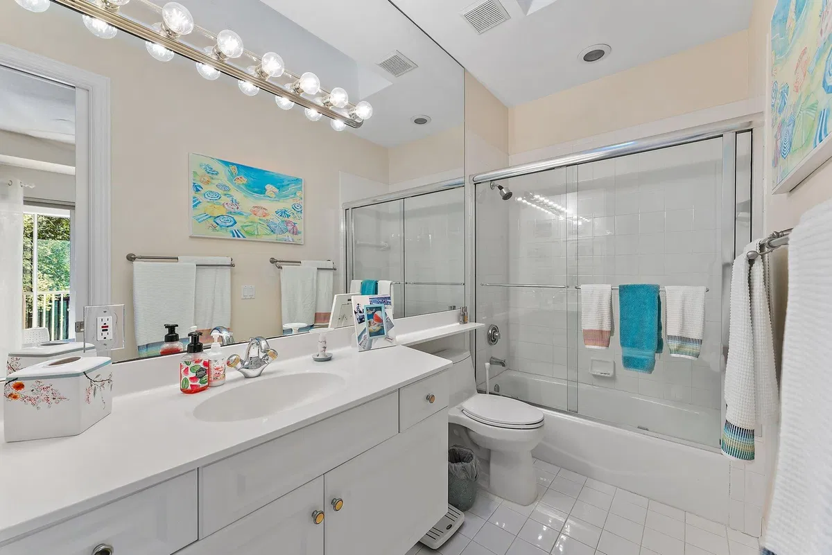 Jupiter Hills Residence photo 37