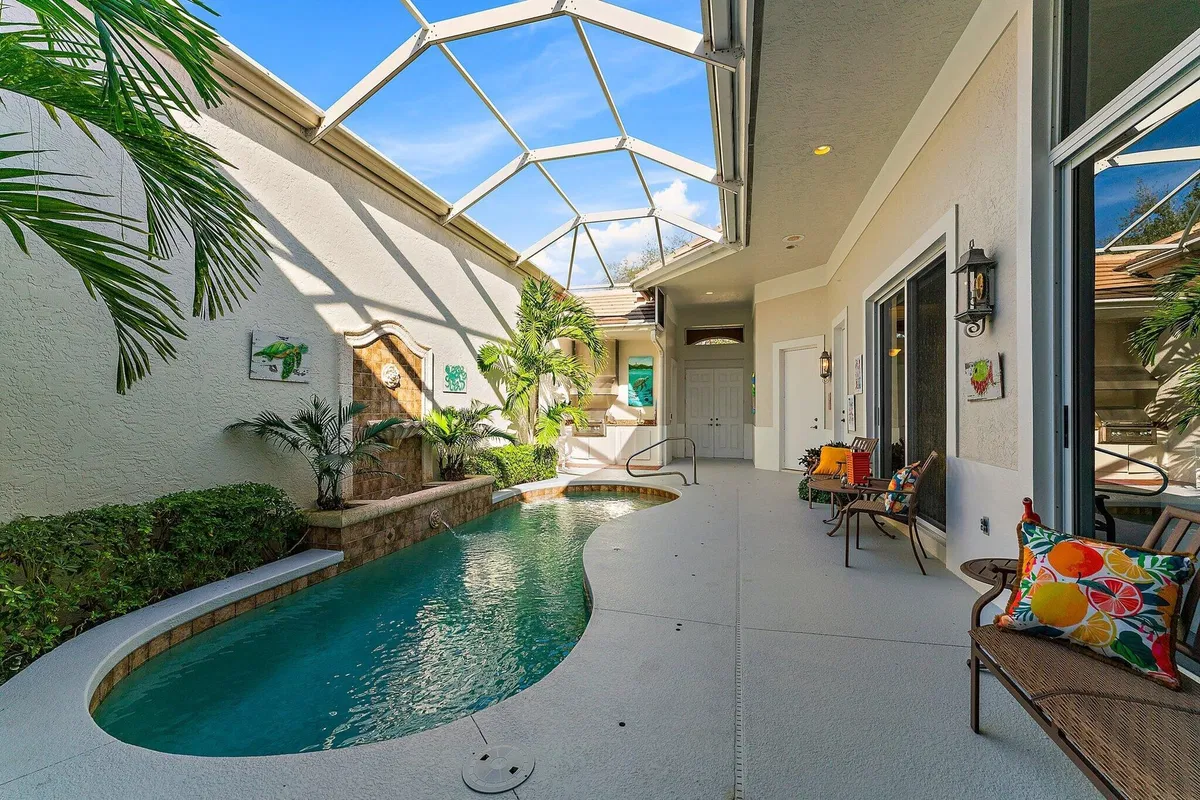 Jupiter Hills Residence photo 40