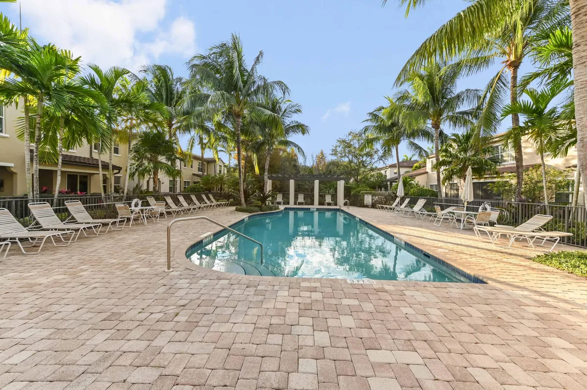 Old Palm Golf Club Residence photo 31